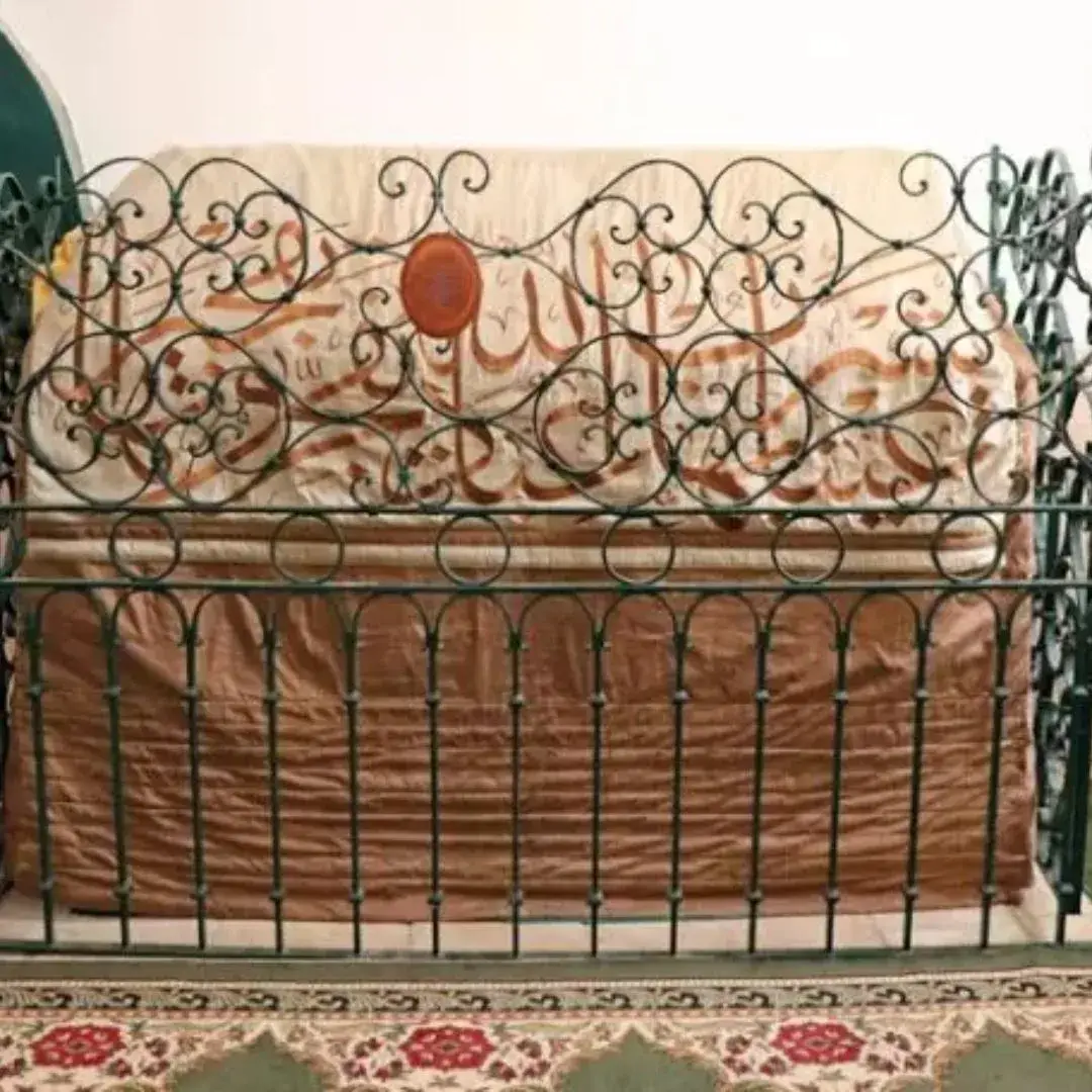Maqam of Salman Farsi Umrah Al Amanah